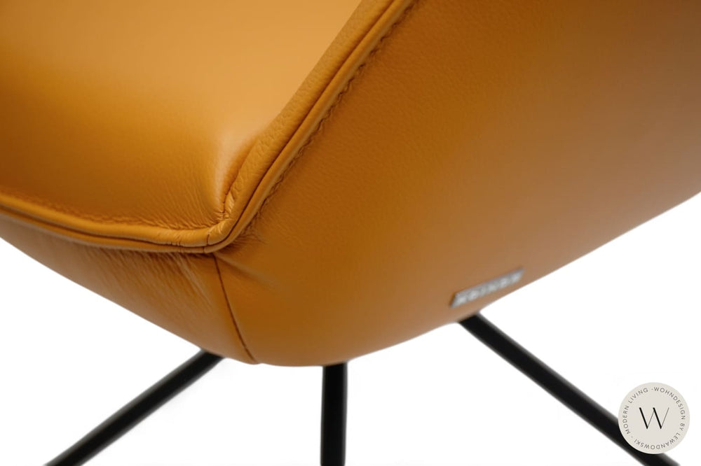 4 Esszimmerstühle Modell 1250 in Leder X Happy gold Koinor