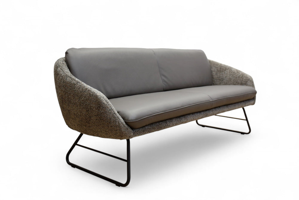 Modell Boneo inkl. 3 Stühle in Leder B Bull carbone Koinor