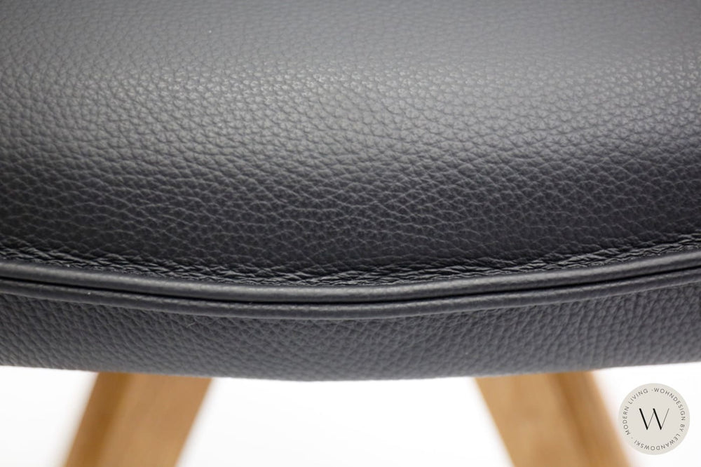 Esszimmerstuhl Modell 1250 S7VX Leder B Bull nero Koinor