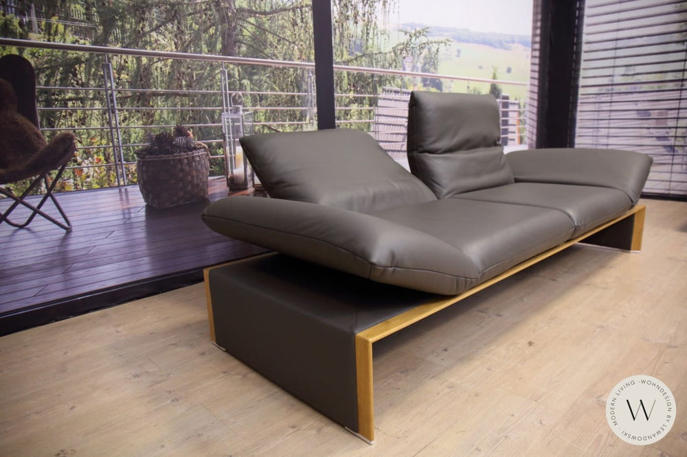 Modell Harriet Garnitur in Leder B Bull carbone Koinor