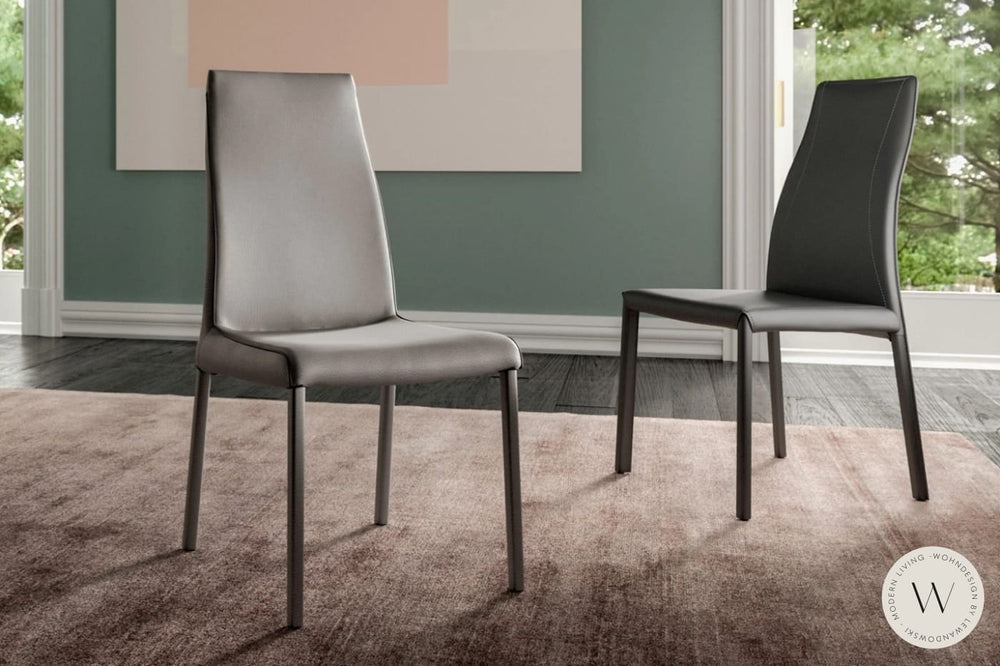 4 Stühle Modell Blitz Plus in Leder nero Ozzio®Italia