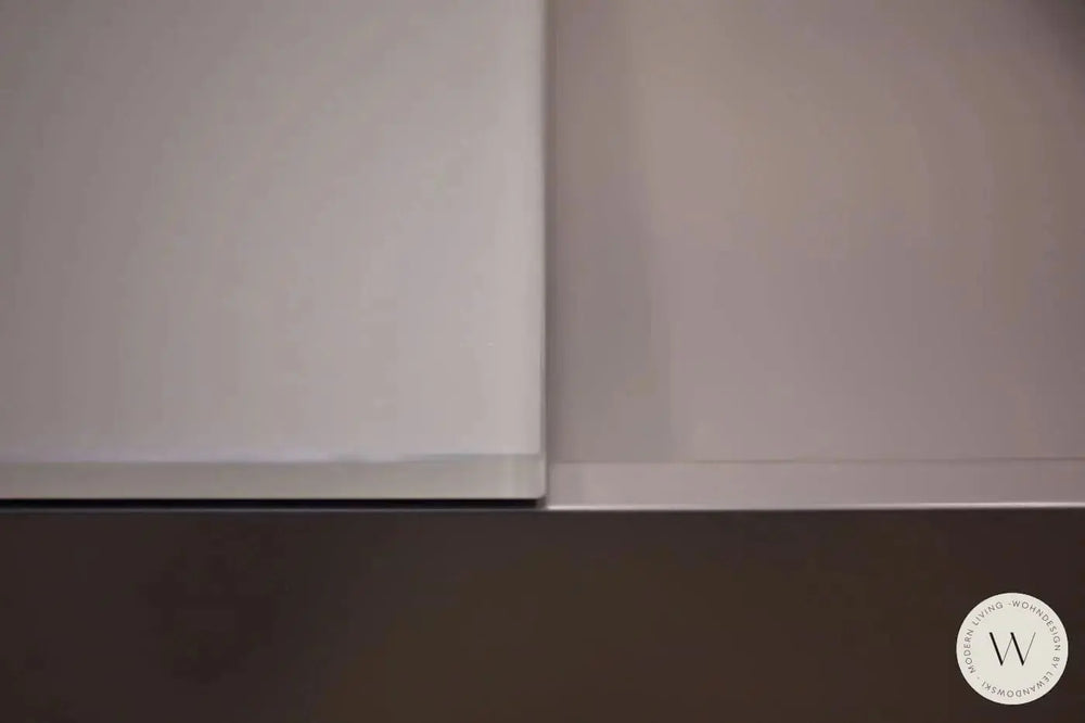 Couchtisch Modell 8410-111 mit Stauraum Ronald Schmitt