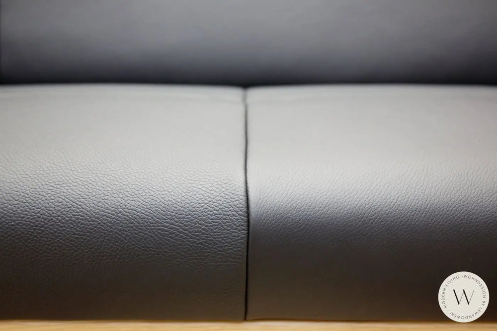 Diningsystem Bank + 4 Stühle in Leder B Bull nero Koinor