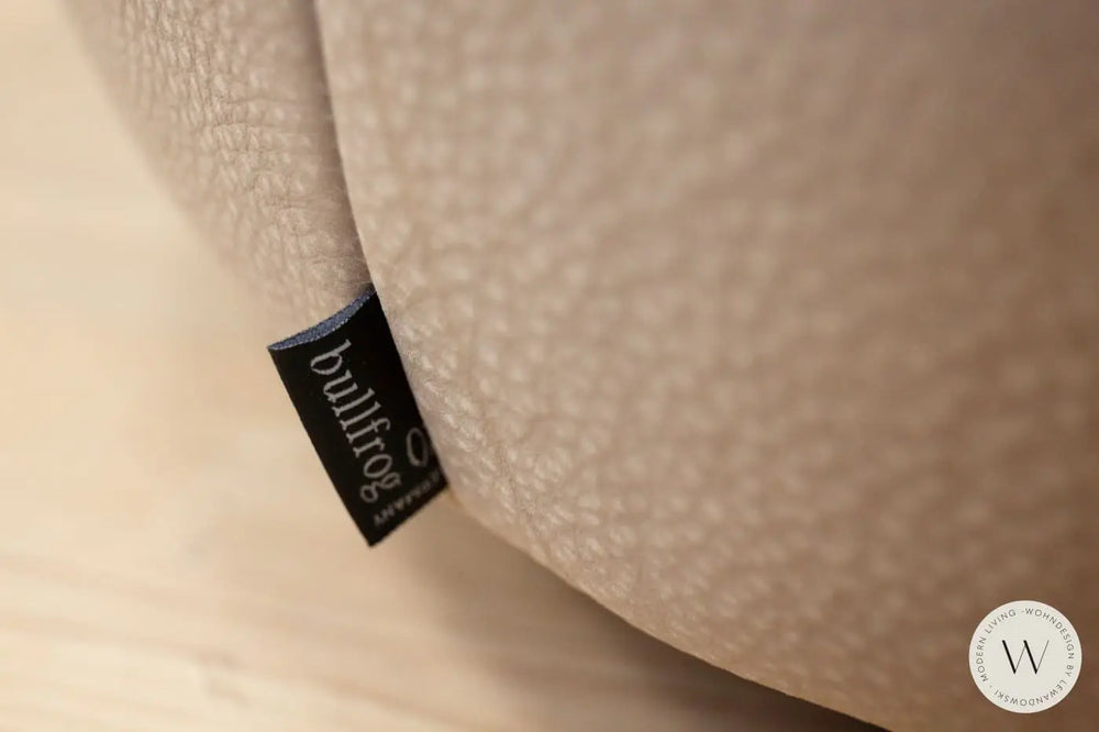 Dreh- & Schaukelsessel Donna mit Hocker in Leder Rhino Bullfrog