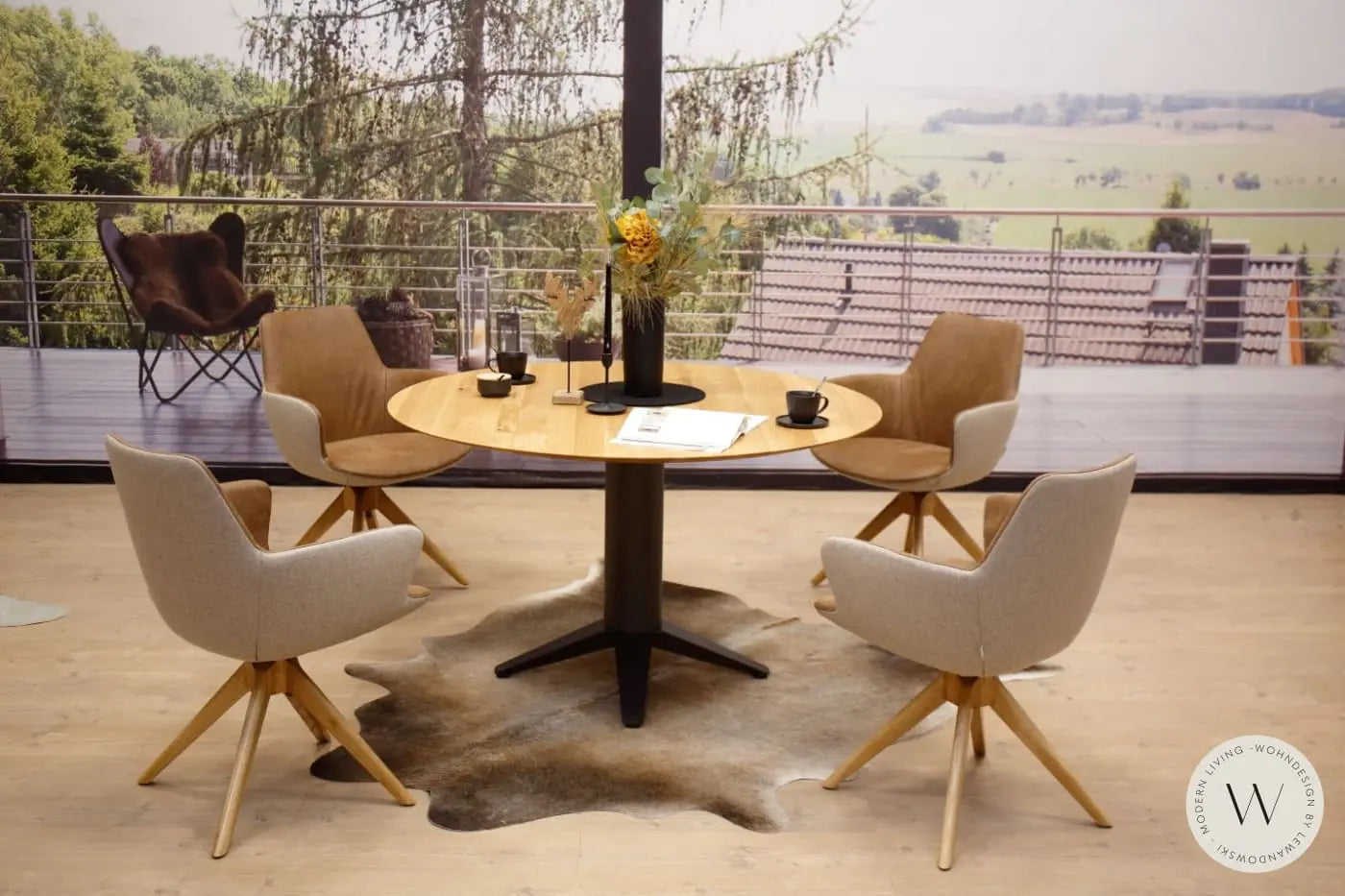 Esstisch Modell Carve