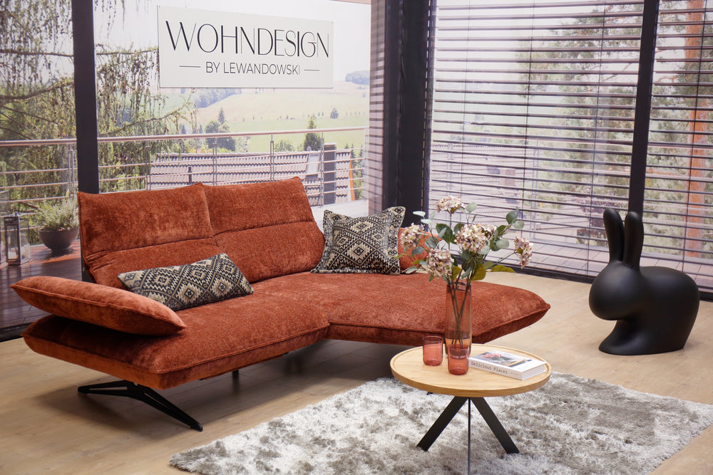 Modell Caio inkl. motor. Fußstütze in Stoff Glow