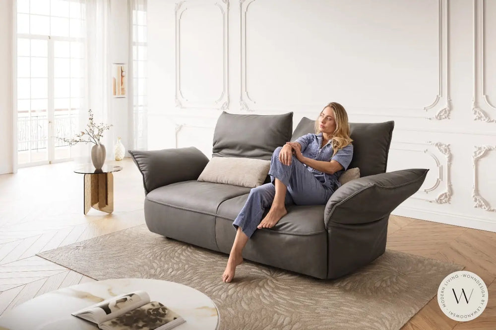 Modell Abby in Leder A India spider Koinor