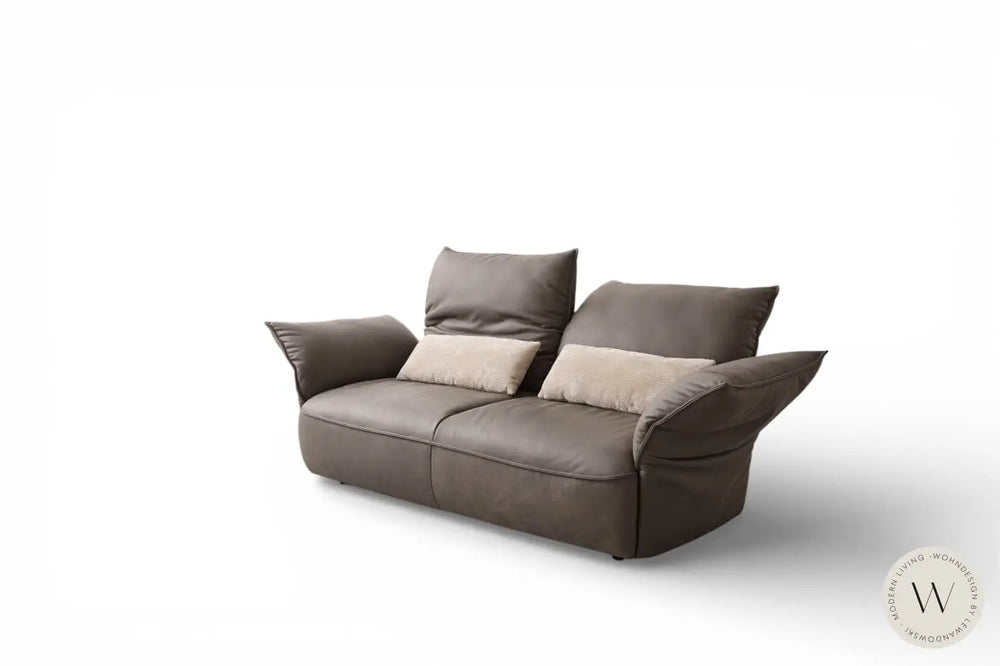 Modell Abby in Leder A India spider Koinor