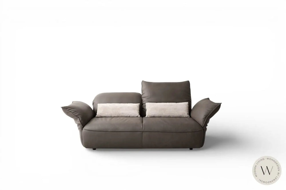 Modell Abby in Leder A India spider Koinor