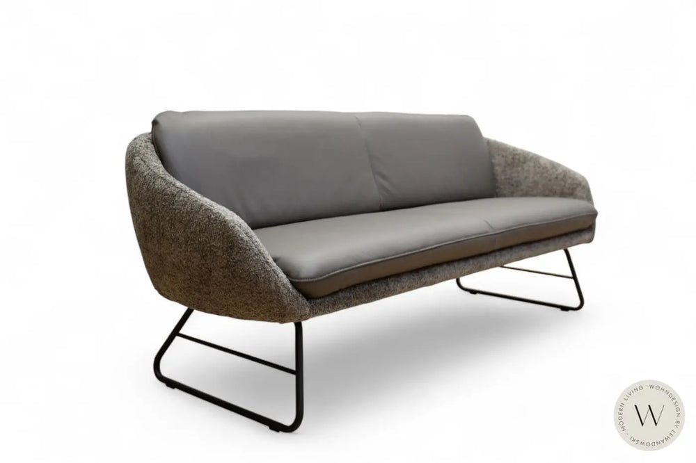 Modell Boneo inkl. 3 Stühle in Leder B Bull carbone Koinor