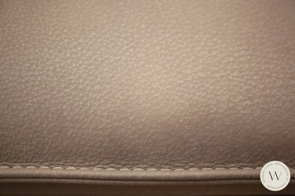 Modell Edon C2 Sofa in Leder A India rhino Koinor