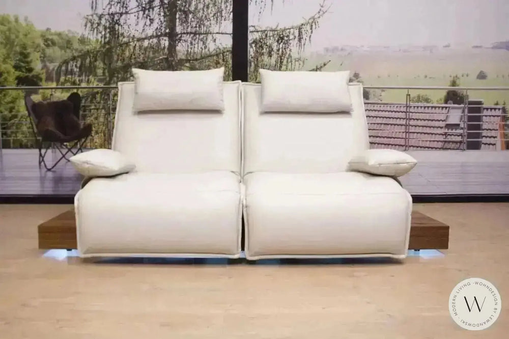 Modell Epos 3 in Leder B Bull perla Koinor