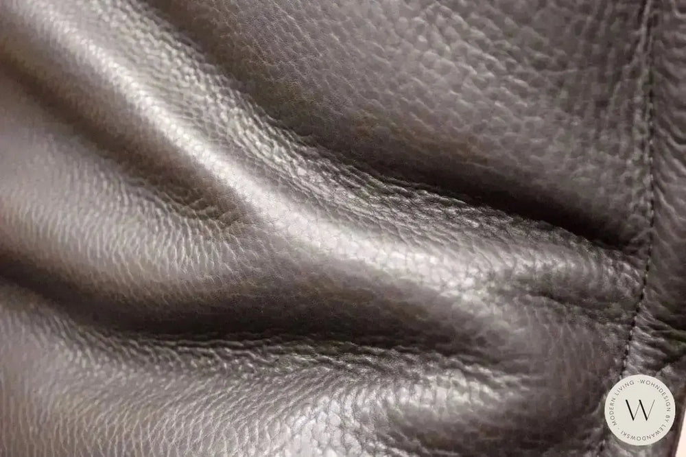 Modell Epos 3 in Leder Naturo quartz Koinor