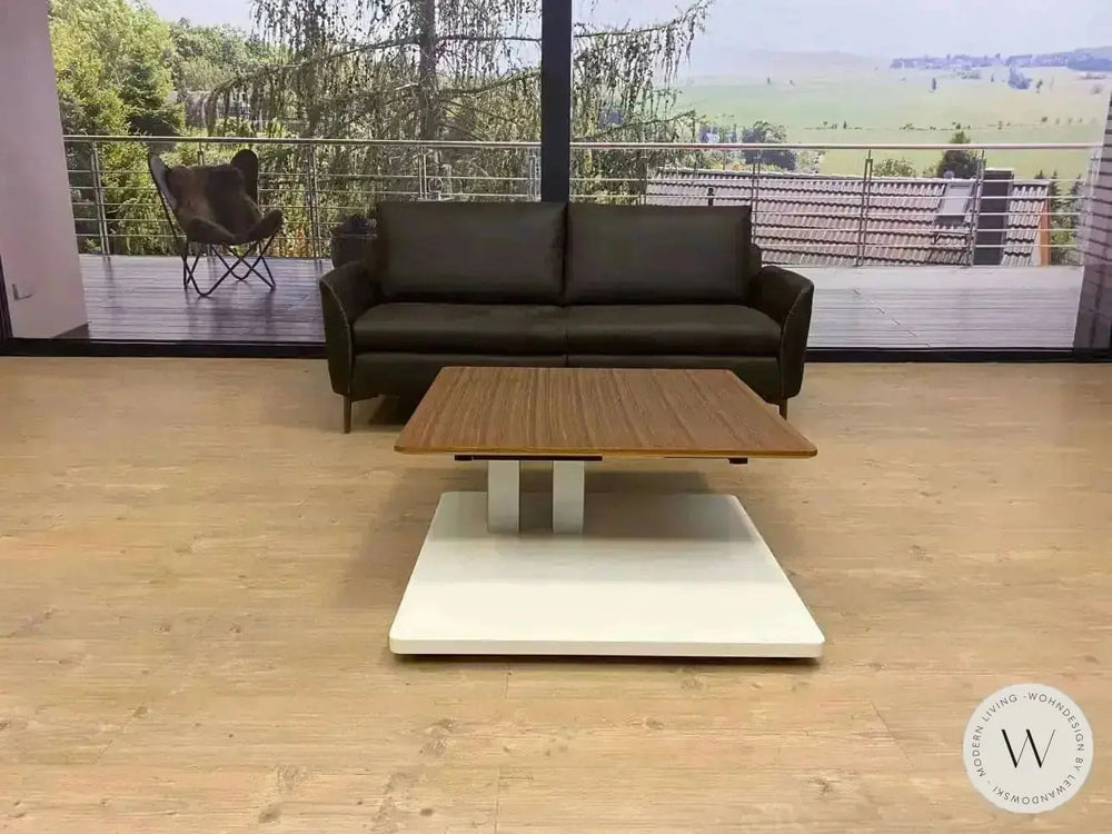 Modell H 833 Nussbaum Ronald Schmitt