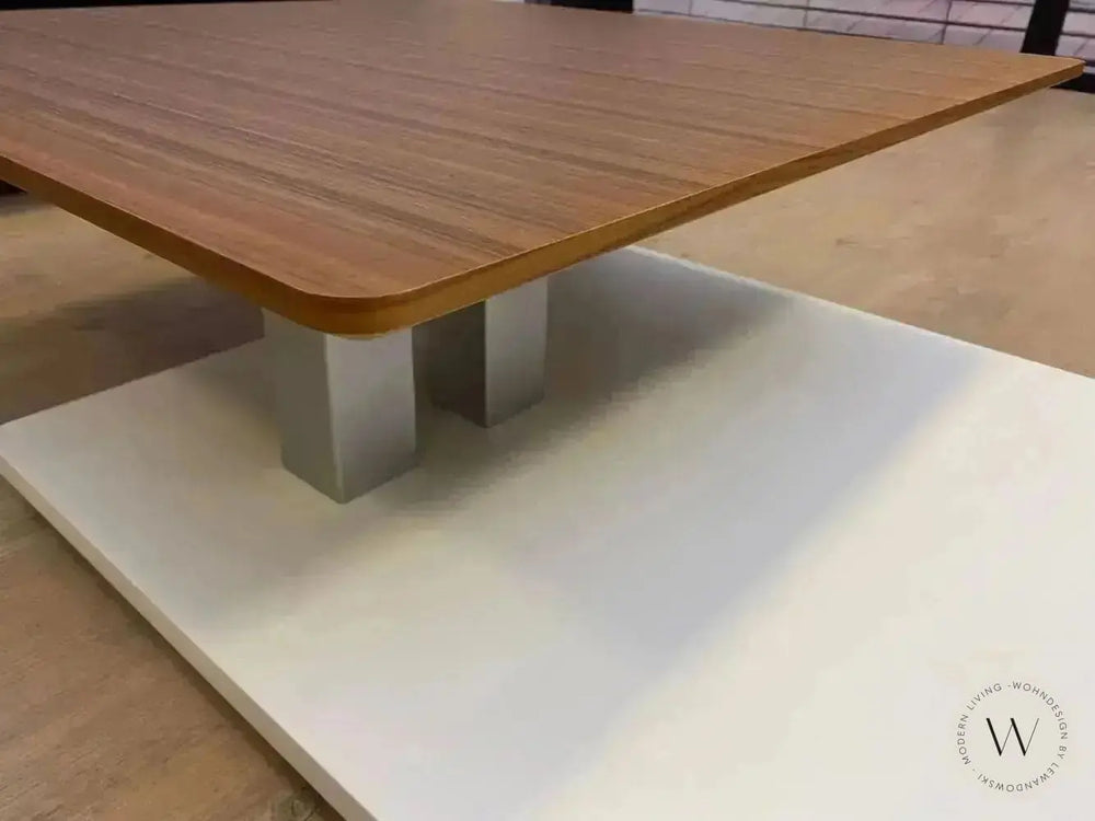 Modell H 833 Nussbaum Ronald Schmitt