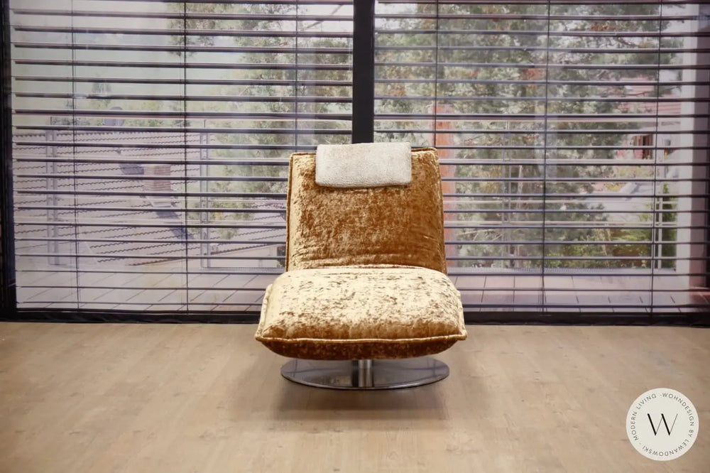 Modell Joplin Relaxliege in Stoff inkl. Nackenkissen Koinor