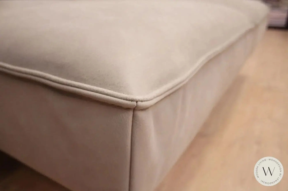 Modell Phönix Sofa in Leder A India asphalt Koinor