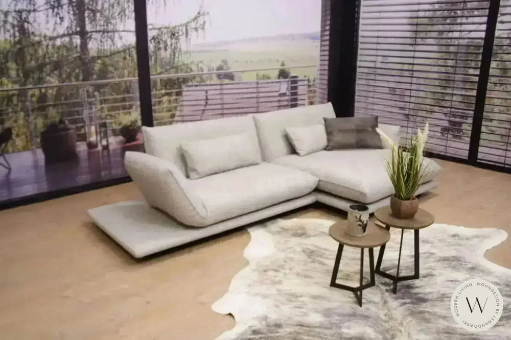 Modell Zaza in Stoff inkl. motorischer Verstellung Bullfrog