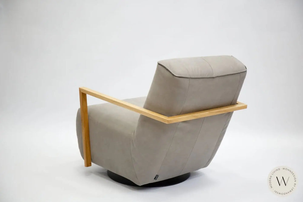 Relaxsessel Modell Twister inkl. Hocker in Leder Alpaca Bullfrog