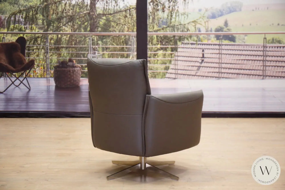 Sofagarnitur Modell Vineto in Leder B Bull carbone Koinor