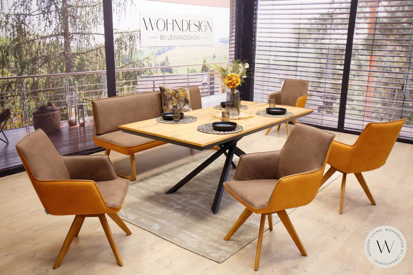 Diningsystem Bank + 4 Stühle in Mikrofaser Zenit