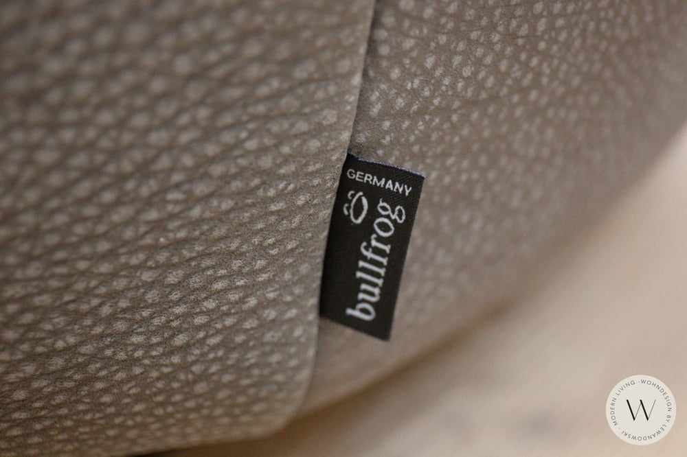 Dreh- und Schaukelsessel Donna mit Hocker in Leder Rhino elefant Bullfrog