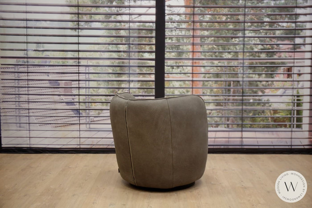 Dreh- und Schaukelsessel Donna mit Hocker in Leder Rhino elefant Bullfrog