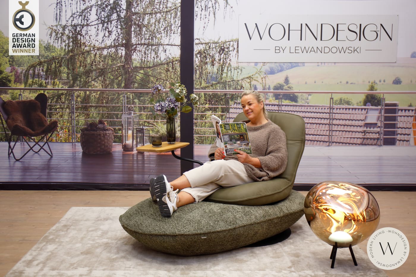 Sesselliege Modell Space inkl. Funktionstisch in Leder A India