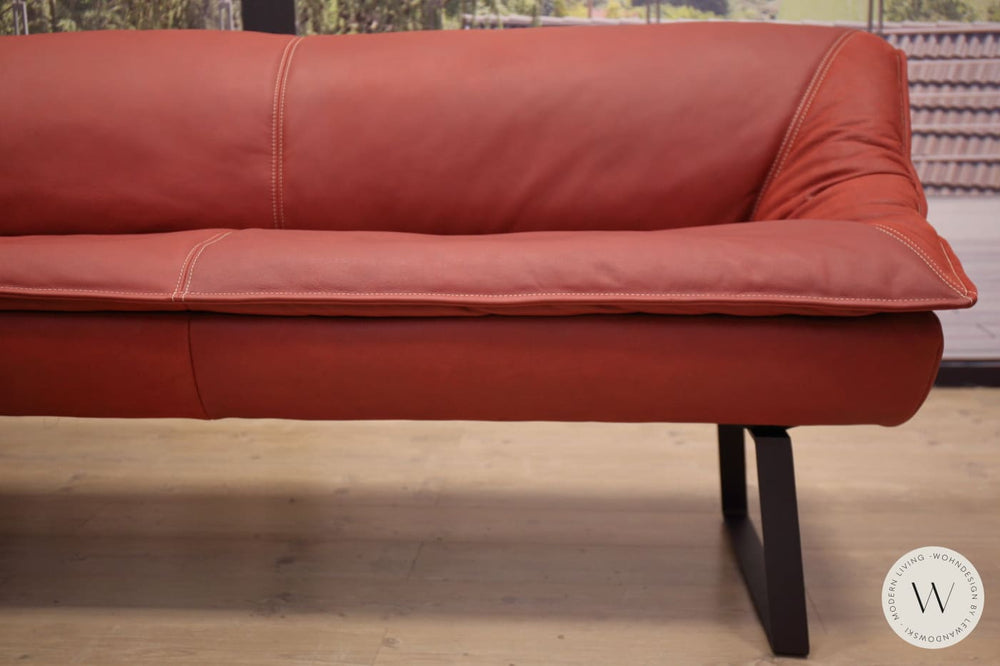 Eckbank Modell Alino in Leder A India chilli Koinor