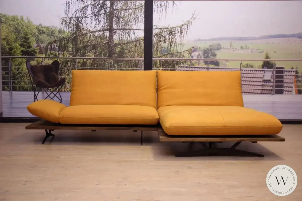 Eckgarnitur Modell Marilyn Leder A India sun mit Wildnussbaum Koinor