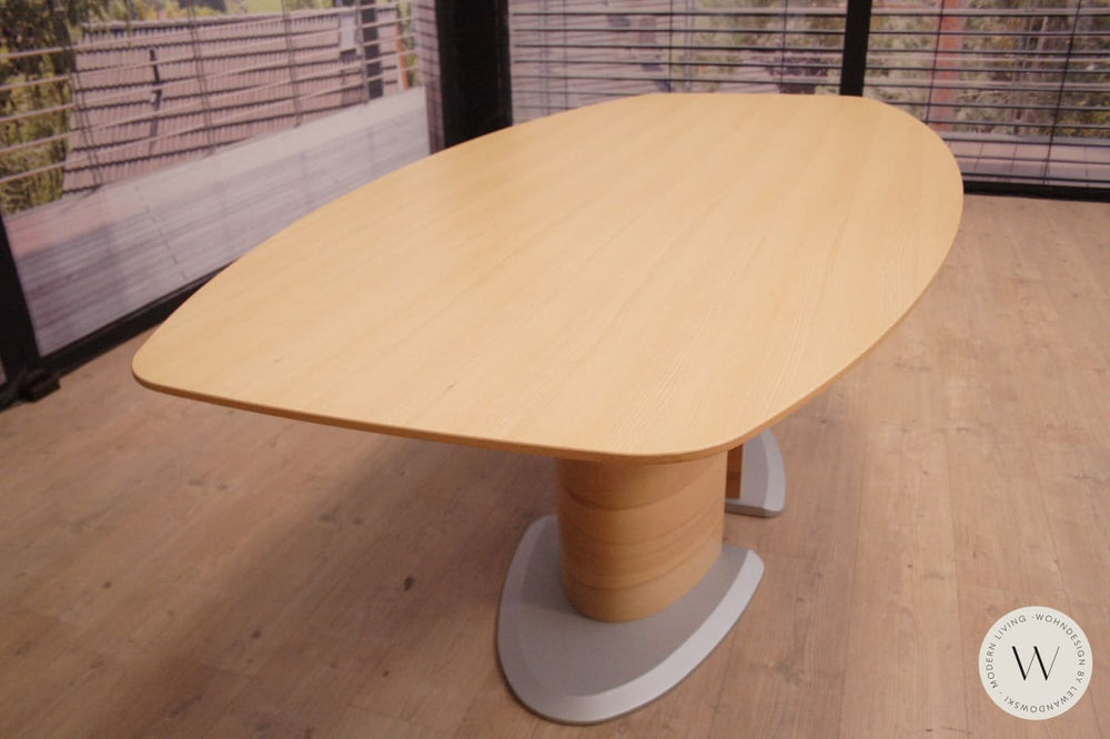 Esstisch Modell 1903 in Buche *Ausstellungsstück* K+W Silaxx