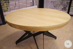Esstisch Modell Big Round (ausziehbar) in Wildeiche natur Ozzio®Italia