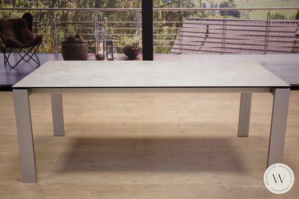 Esstisch Modell P2380 Access in Keramik Oxide grigio Ronald Schmitt Tische