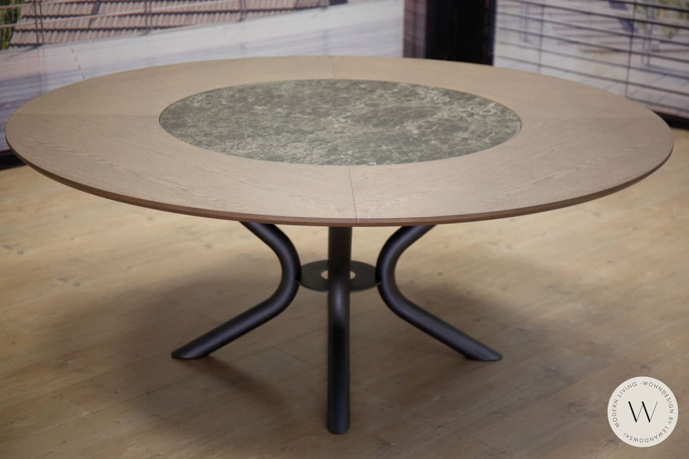 Esstisch Modell Pivot T258 mit eingelassener Keramikdrehscheibe Ozzio®Italia