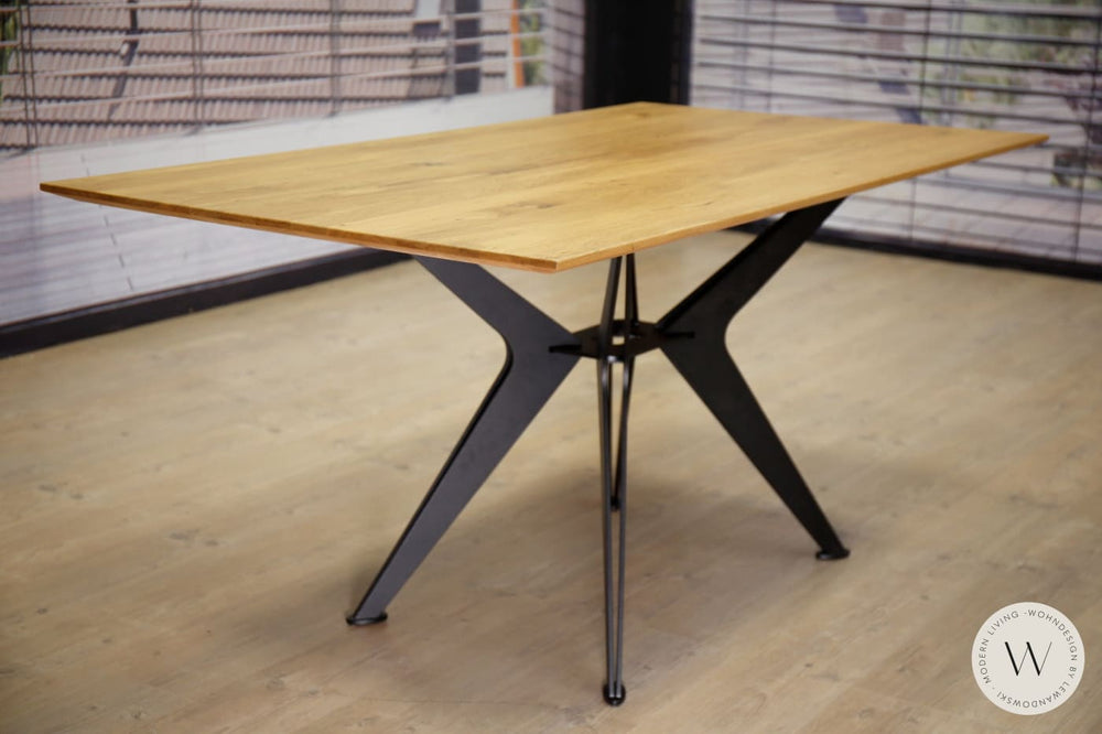 Esstisch Modell T1011 in Wildeiche natur Koinor