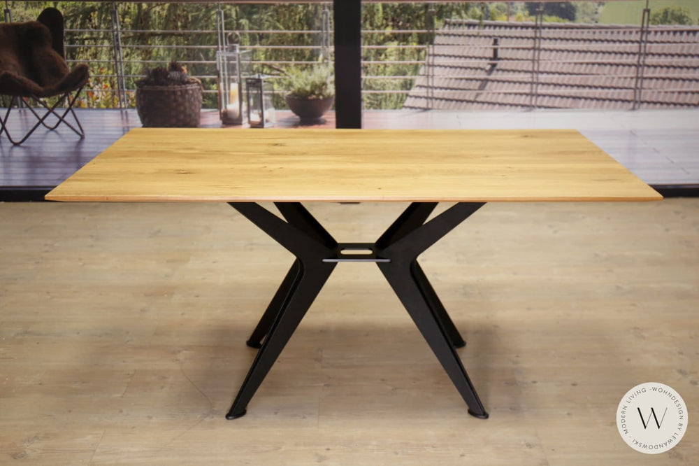 Esstisch Modell T1011 in Wildeiche natur Koinor