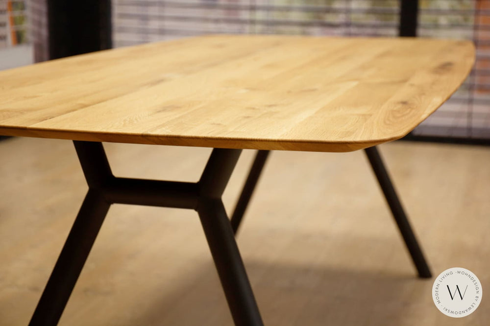 Esstisch Modell Table Talk Eiche massiv bert plantagie