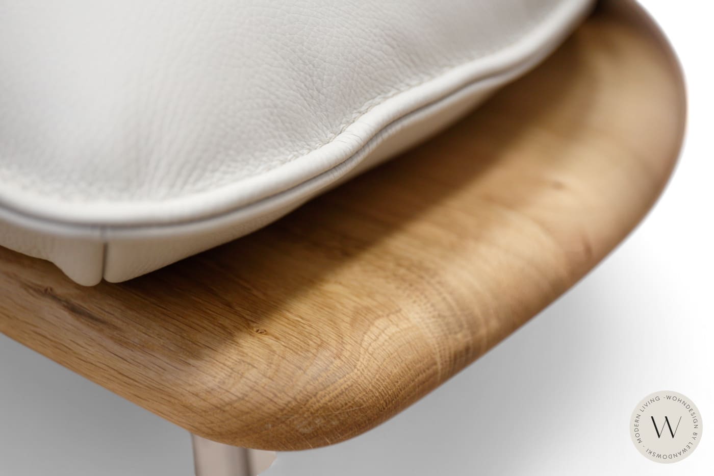 Esszimmerbank Modell Renio in Leder B Bull perla Koinor