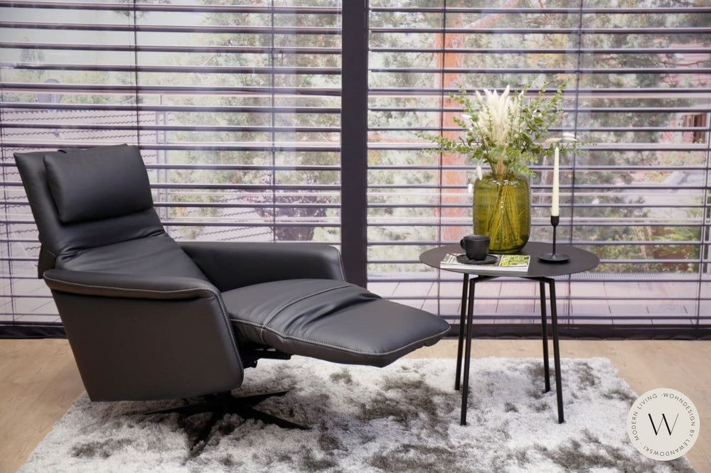 Funktionssessel Modell Saltis in Leder D Dolce midnight Koinor