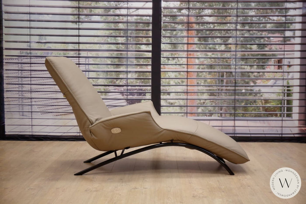 Joleen Relaxliege P4 in Leder C Family lehm Koinor