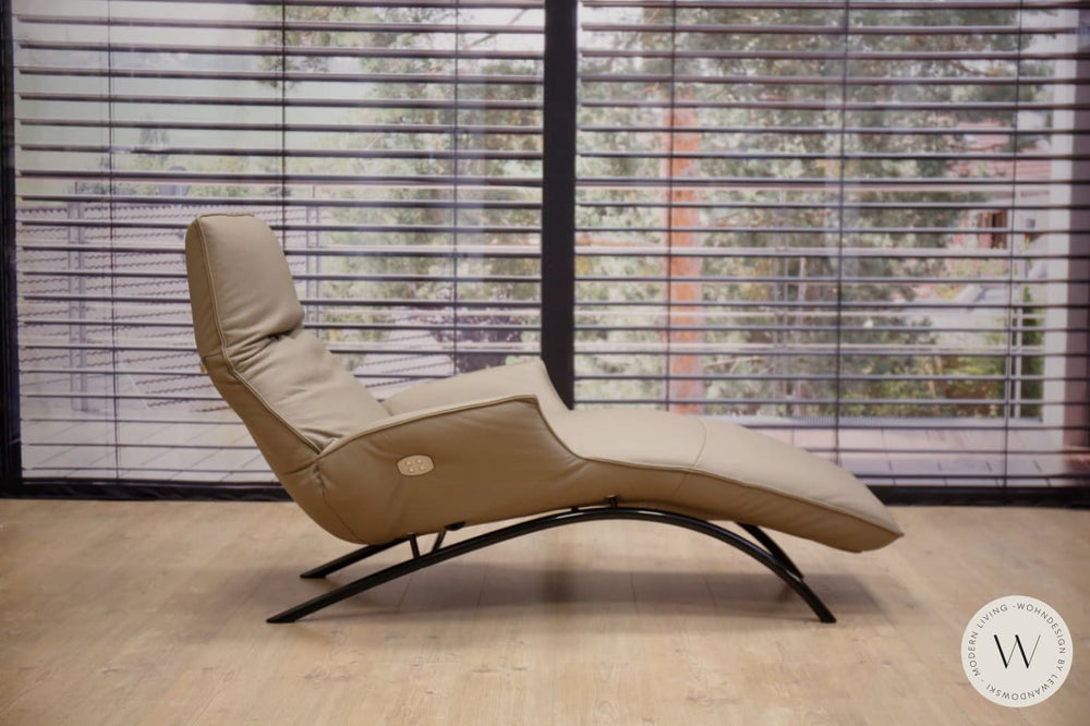 Joleen Relaxliege P4 in Leder C Family lehm Koinor