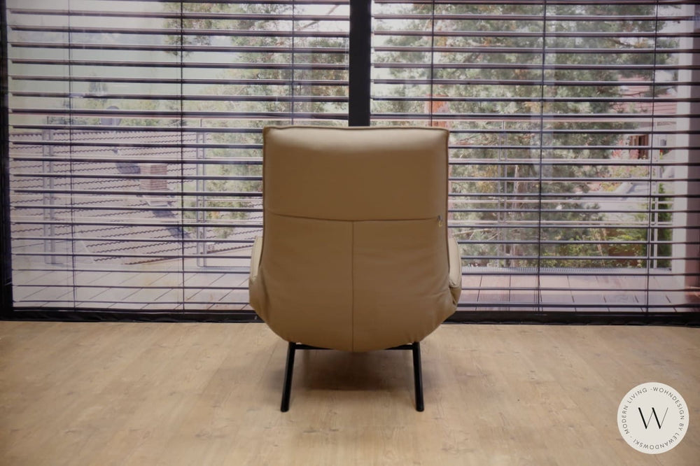 Joleen Relaxliege P4 in Leder C Family lehm Koinor