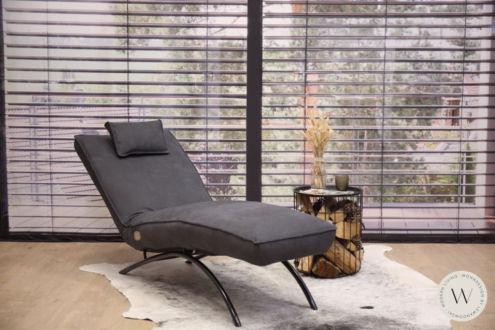 Jonas Relaxliege P4 elektrisch in Leder A India omega Koinor