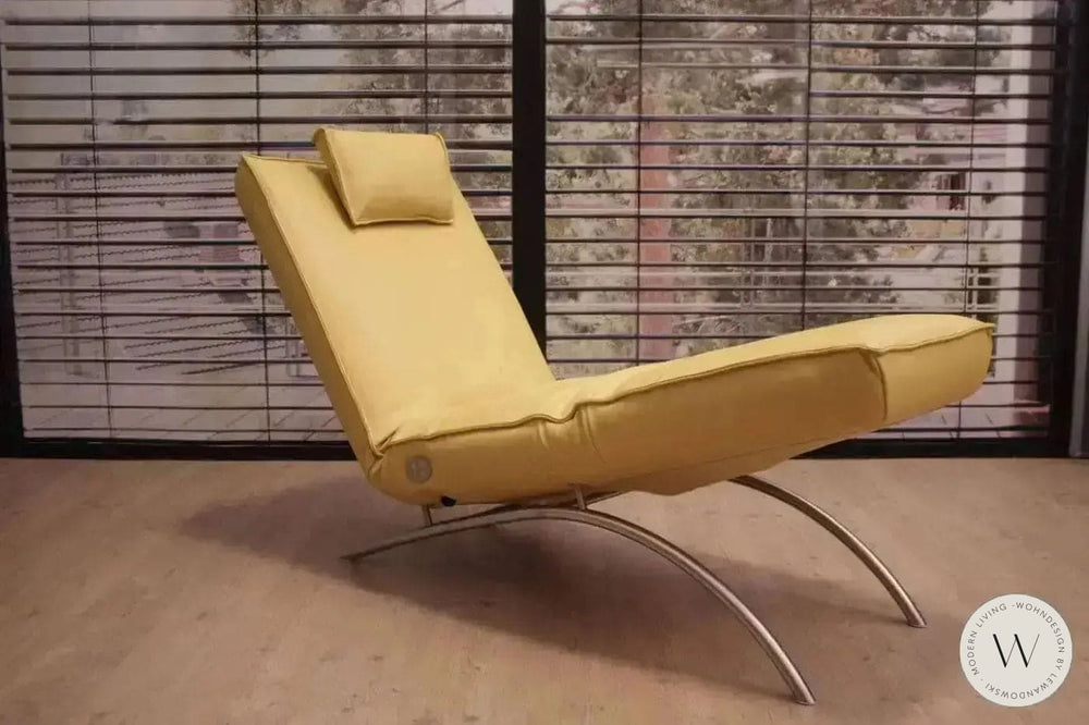 Jonas Relaxliege P4 elektrisch in Leder B Bull giallo Koinor