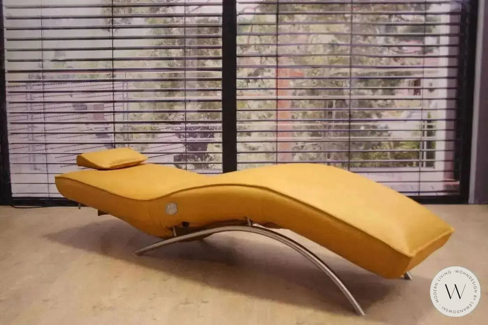 Jonas Relaxliege P4 elektrisch in Leder E banana Koinor