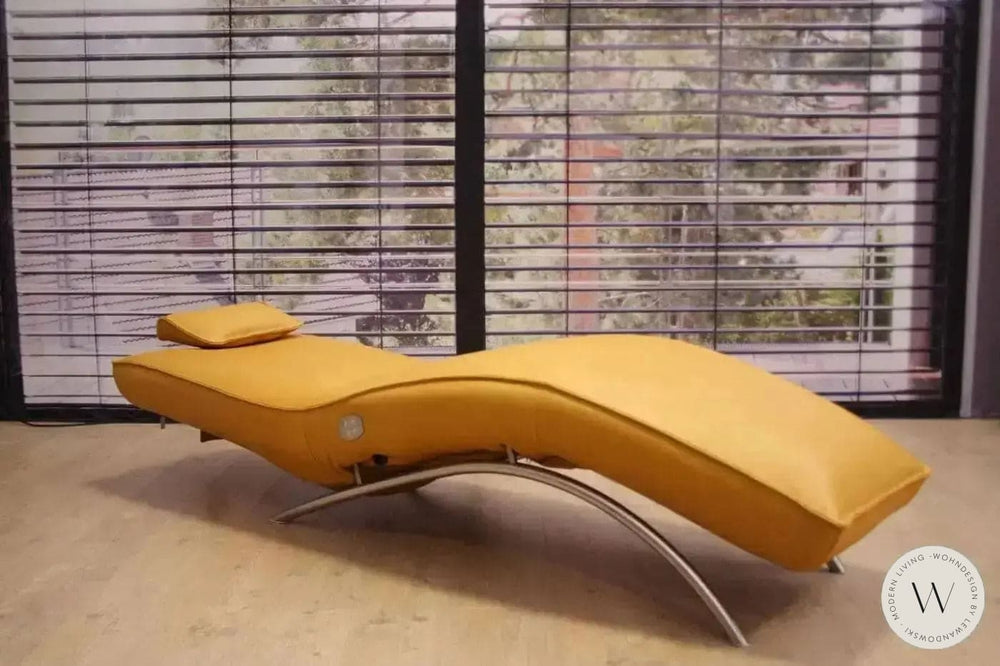 Jonas Relaxliege P4 elektrisch in Leder E banana Koinor