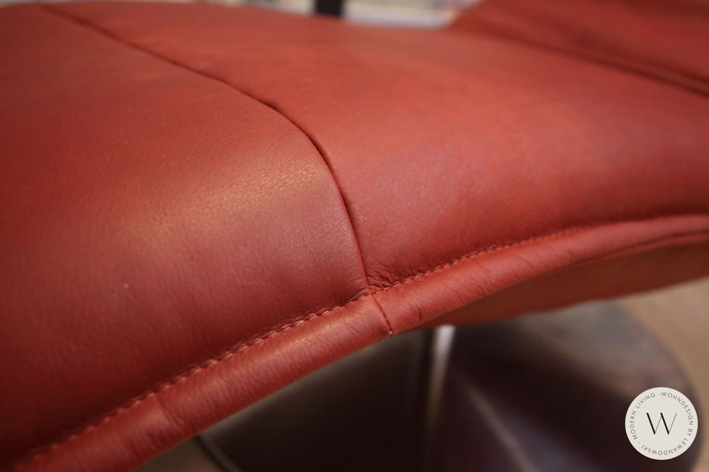 Joplin Relaxliege P4 in Leder A India chilli Koinor