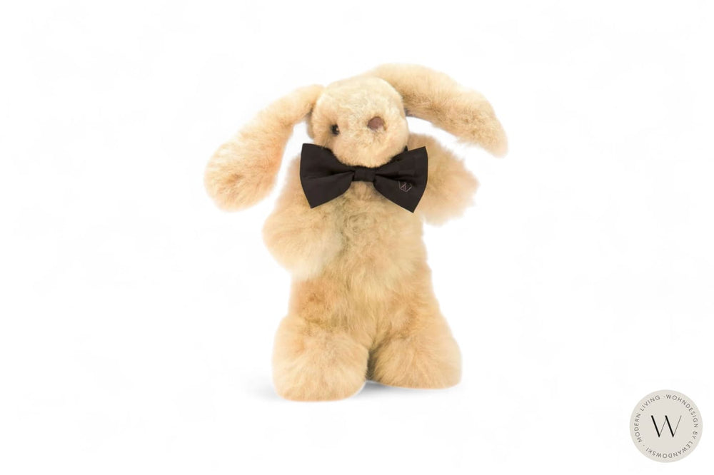 Kuscheltier Hase MILO (medium) in champagne WEICH Couture Alpaca
