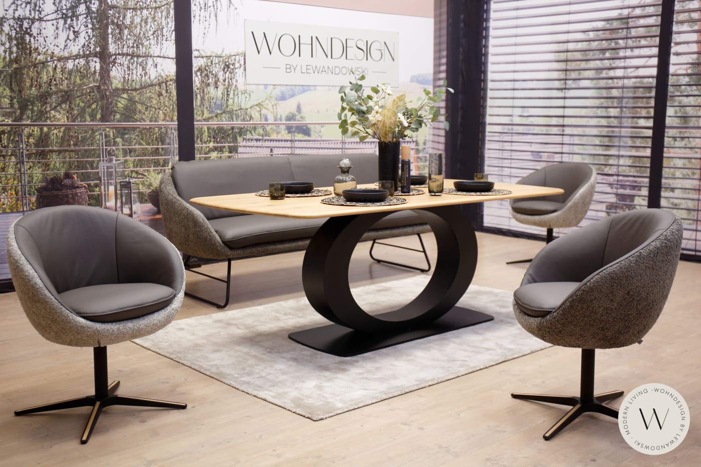 Modell Boneo inkl. 3 Stühle in Leder B Bull carbone