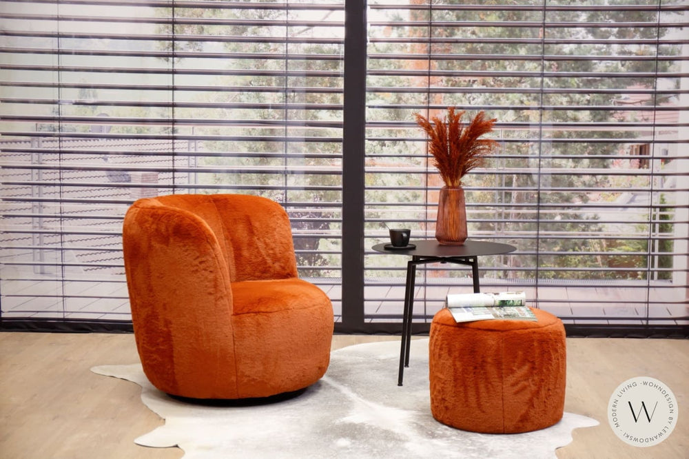 Modell Donna inkl. Hocker in Stoff Fuzzy Bullfrog